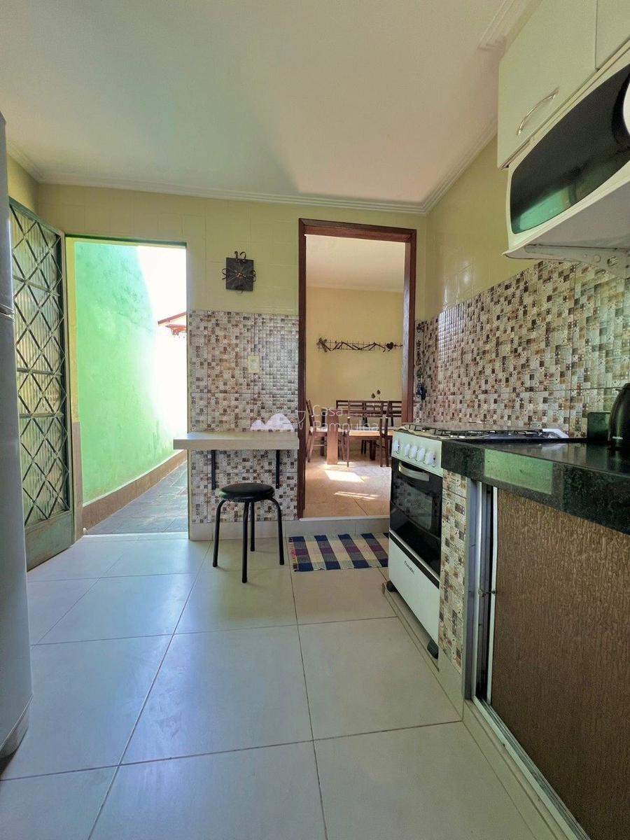 Casa, Planalto, 4 Quartos, 2 Vagas, 2 Suítes
