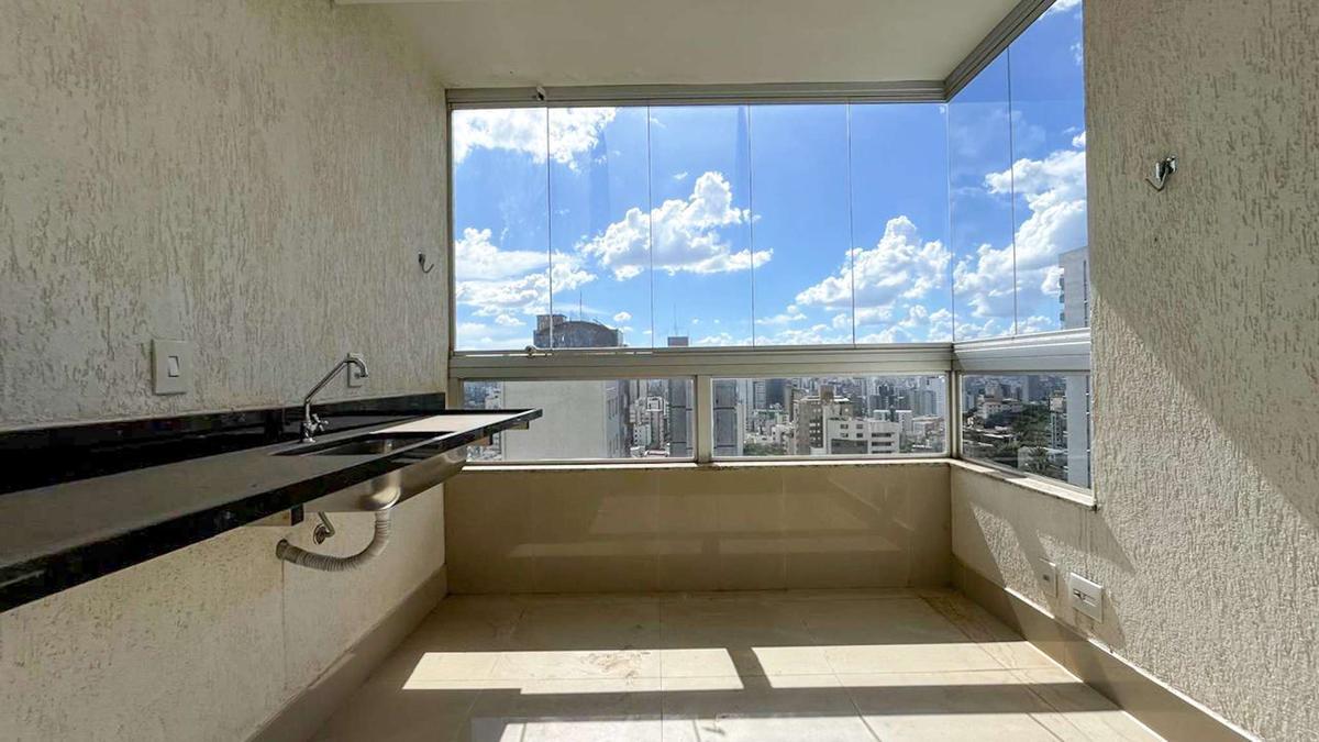 Cobertura, Serra, 2 Quartos, 3 Vagas, 1 Suíte