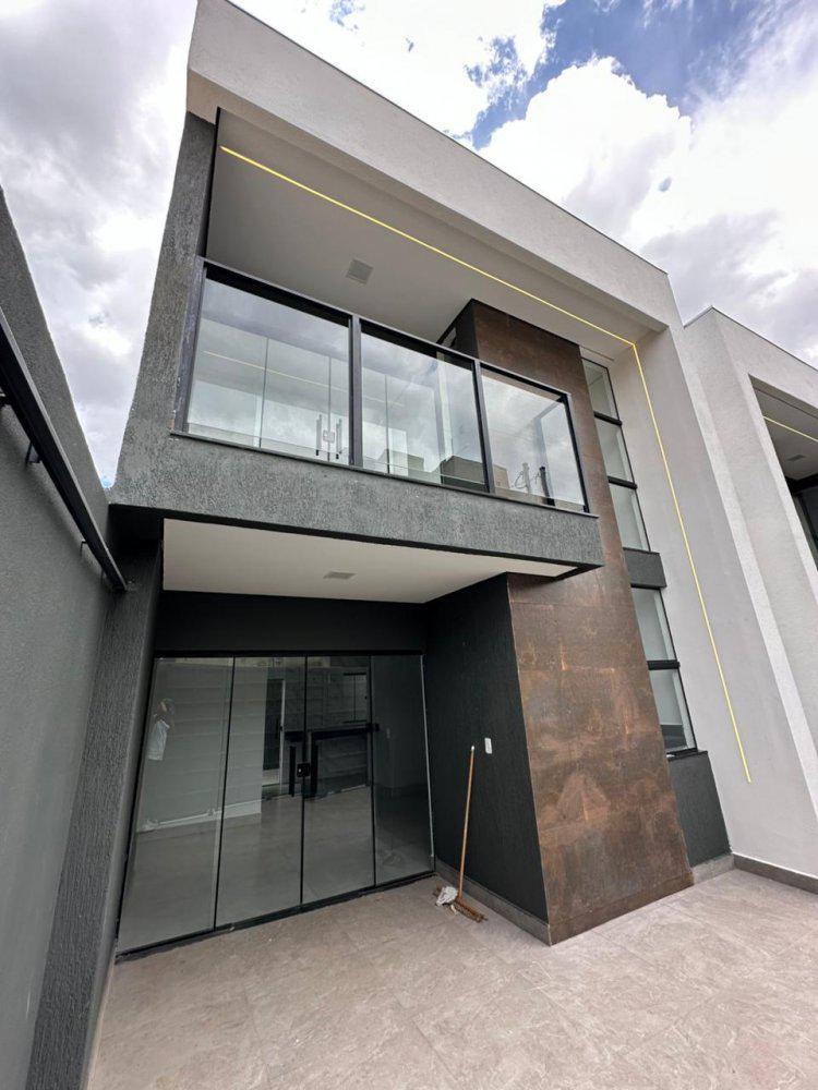 Casa, São Pedro, 3 Quartos, 2 Vagas, 1 Suíte