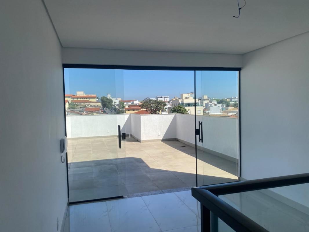 Cobertura, Santa Rosa, 3 Quartos, 2 Vagas, 1 Suíte