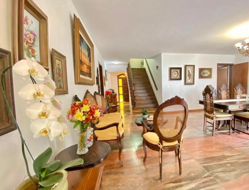 Casa, Mangabeiras, 5 Quartos, 4 Vagas, 2 Suítes