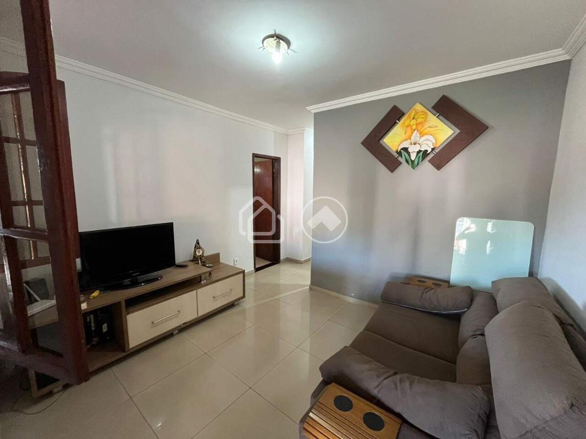 Casa, Estrela do Oriente, 3 Quartos, 2 Vagas, 1 Suíte
