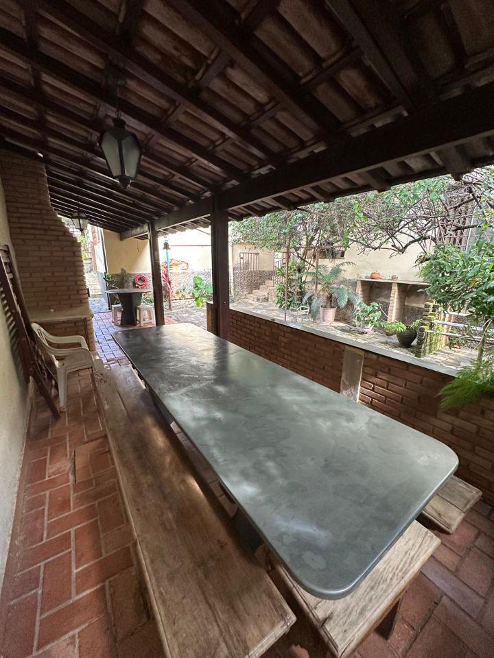 Casa, Cachoeirinha, 3 Quartos, 4 Vagas, 1 Suíte