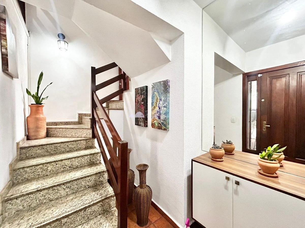 Casa, Paquetá, 4 Quartos, 2 Vagas, 1 Suíte