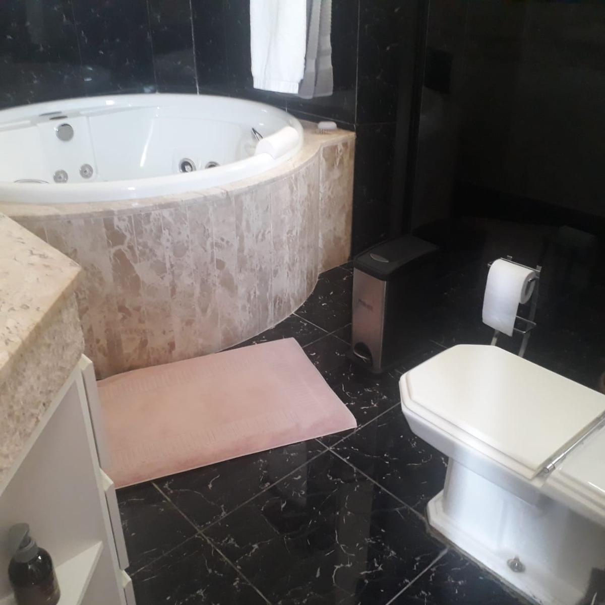 Casa, Heliópolis, 4 Quartos, 4 Vagas, 1 Suíte