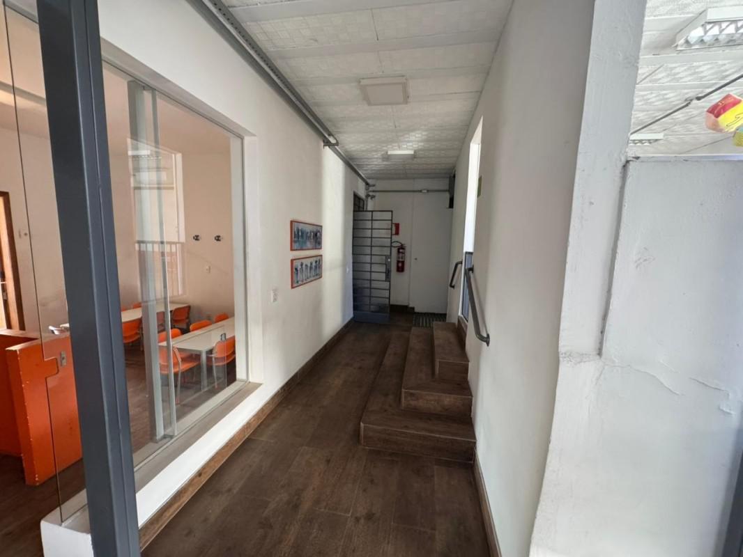 Prédio, Colégio Batista, 0 Quarto, 0 Vaga