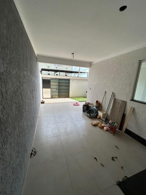 Casa, Centro, 3 Quartos, 2 Vagas, 1 Suíte