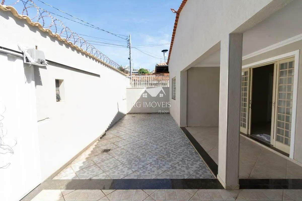 Casa, Santa Helena, 3 Quartos, 2 Vagas