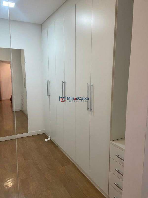 Casa, Santa Maria, 4 Quartos, 3 Vagas, 2 Suítes