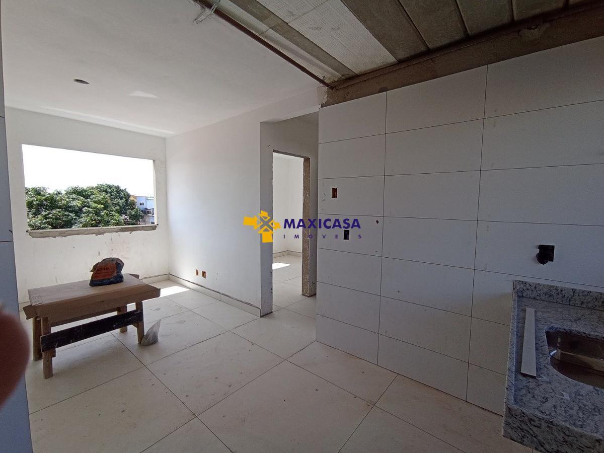 Apartamento, Santa Mônica, 2 Quartos, 1 Vaga