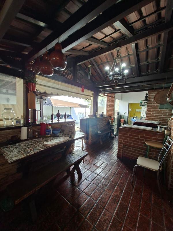 Casa, Miramar (barreiro), 4 Quartos, 6 Vagas, 1 Suíte