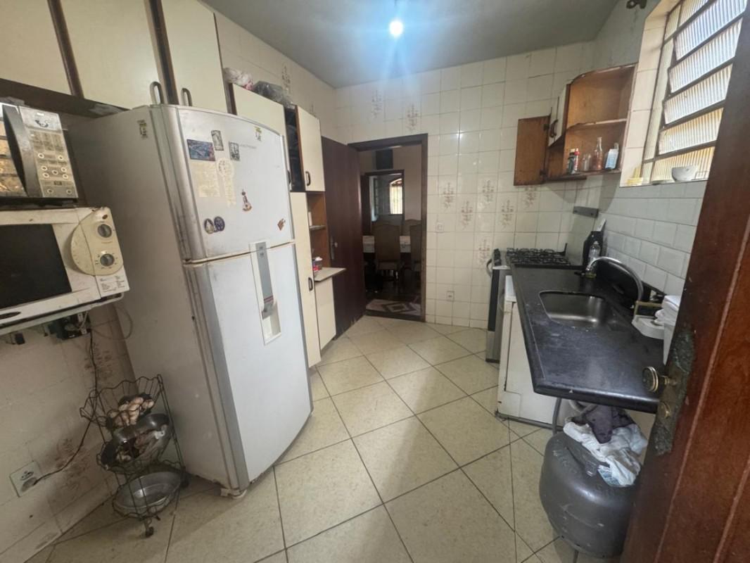 Casa, Dona Clara, 3 Quartos, 4 Vagas, 1 Suíte