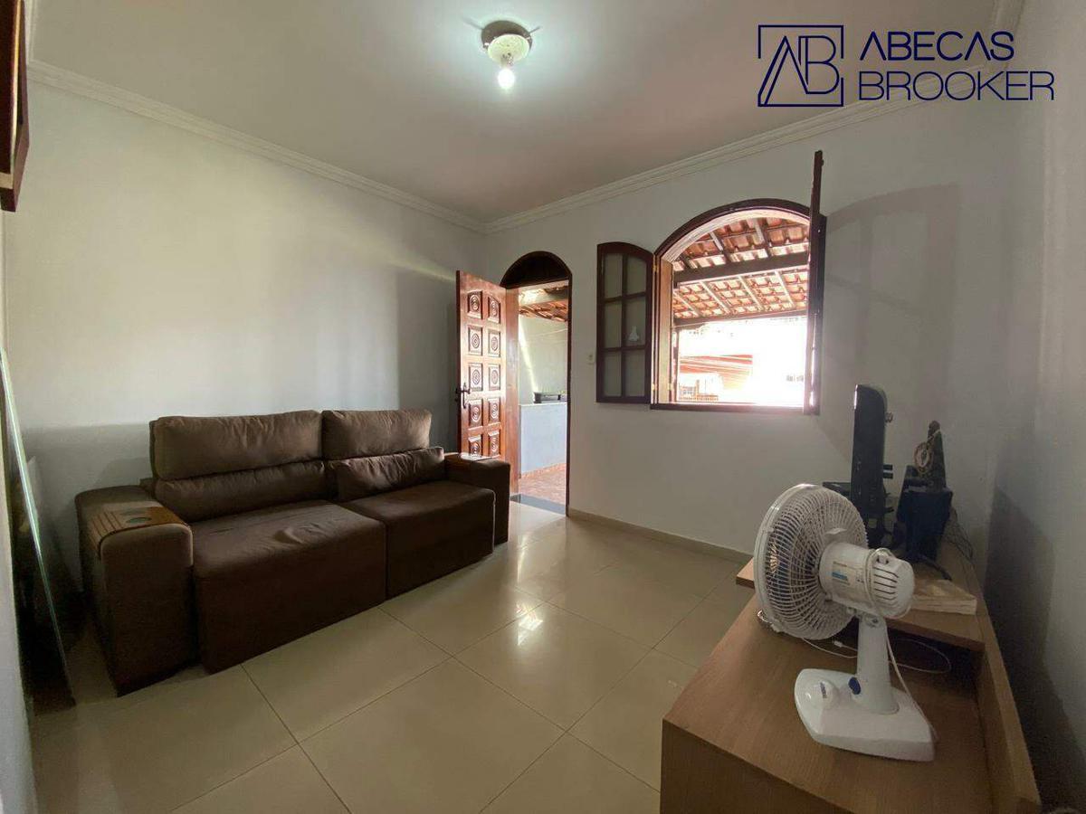Casa, Estrela do Oriente, 3 Quartos, 2 Vagas, 1 Suíte
