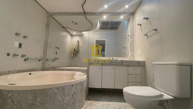 Cobertura, Funcionários, 3 Quartos, 2 Vagas, 1 Suíte