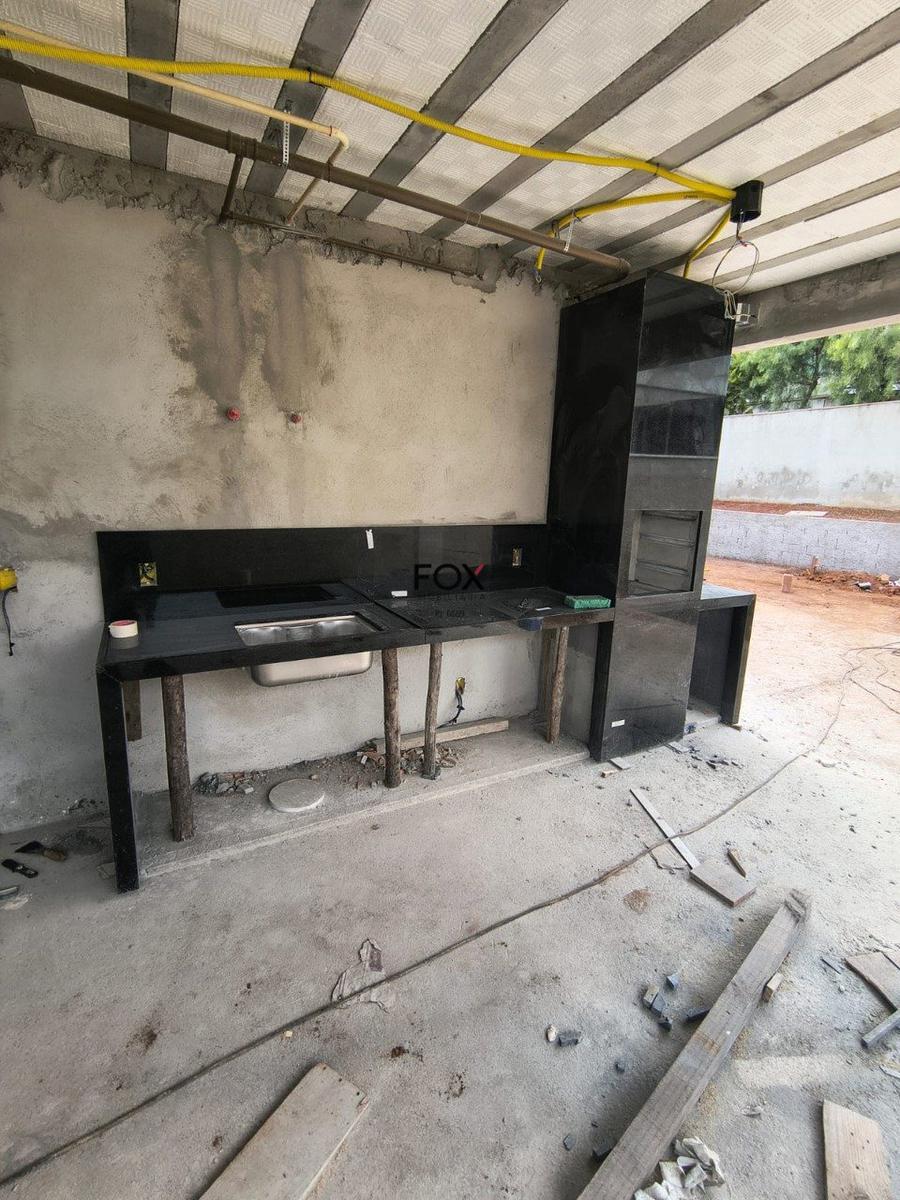 Casa, Alphaville - Lagoa dos Ingleses, 4 Quartos, 2 Vagas, 2 Suítes