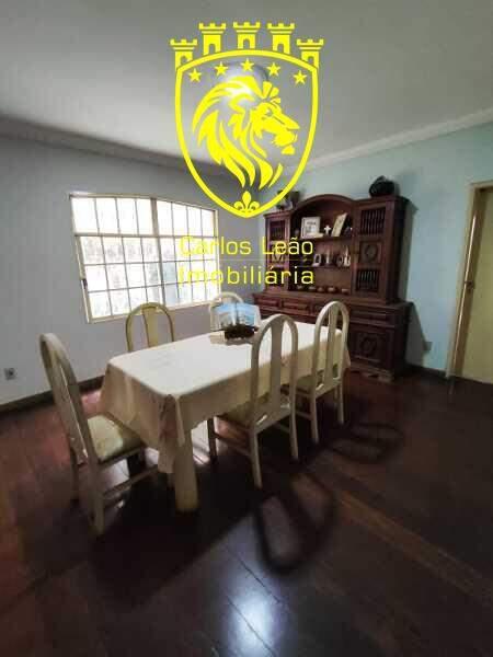 Casa, Planalto, 7 Quartos, 3 Vagas, 3 Suítes