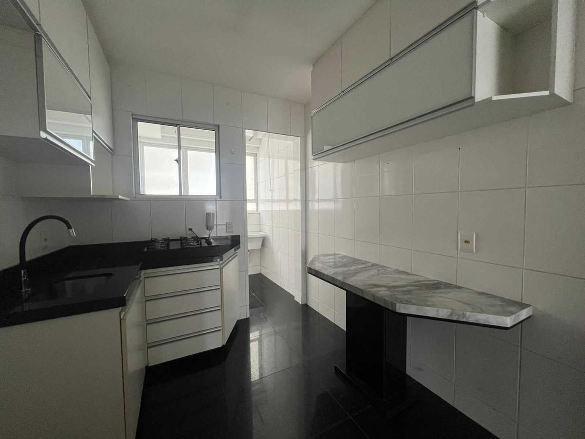 Apartamento, Sagrada Família, 3 Quartos, 2 Vagas, 1 Suíte