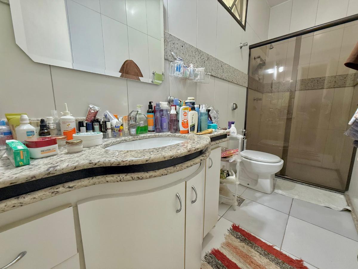 Casa, Bandeirantes (pampulha), 3 Quartos, 4 Vagas, 3 Suítes
