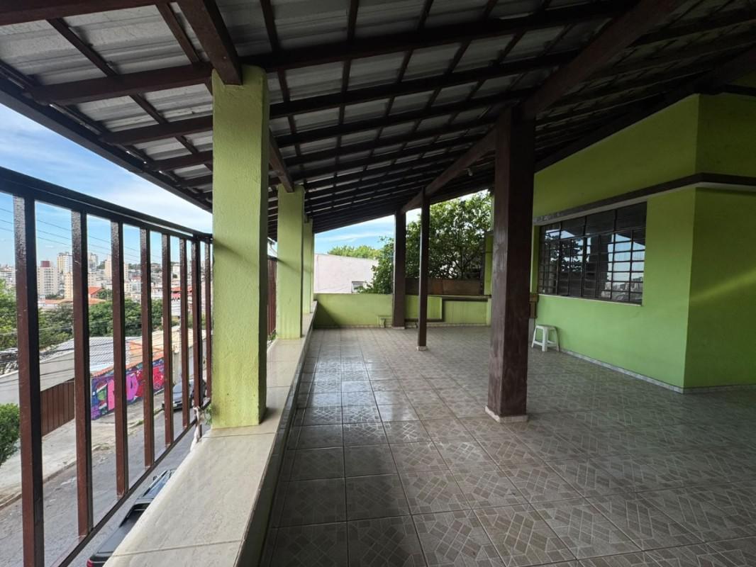 Casa, Concórdia, 4 Quartos, 2 Vagas, 1 Suíte