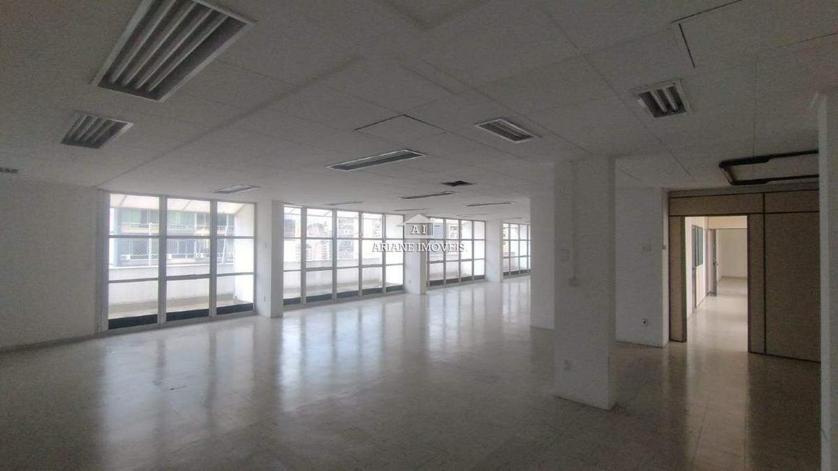 Andar, Centro, 0 Quarto, 4 Vagas