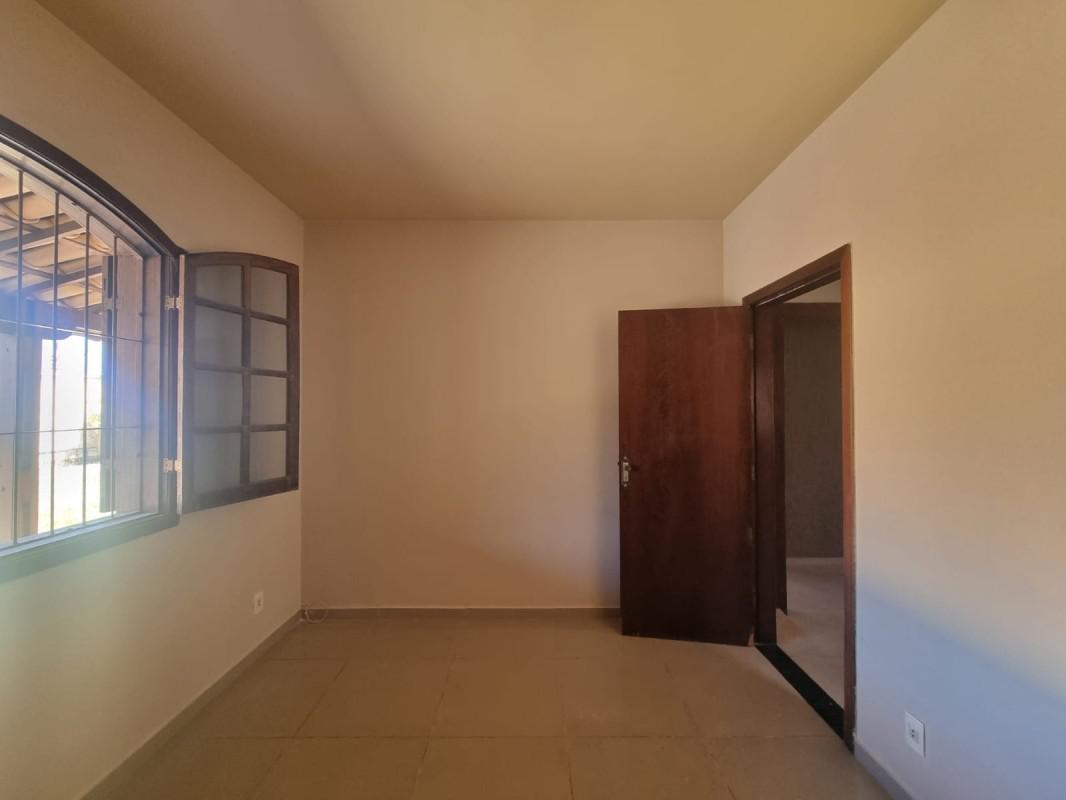 Casa, Amazonas, 2 Quartos, 5 Vagas, 1 Suíte