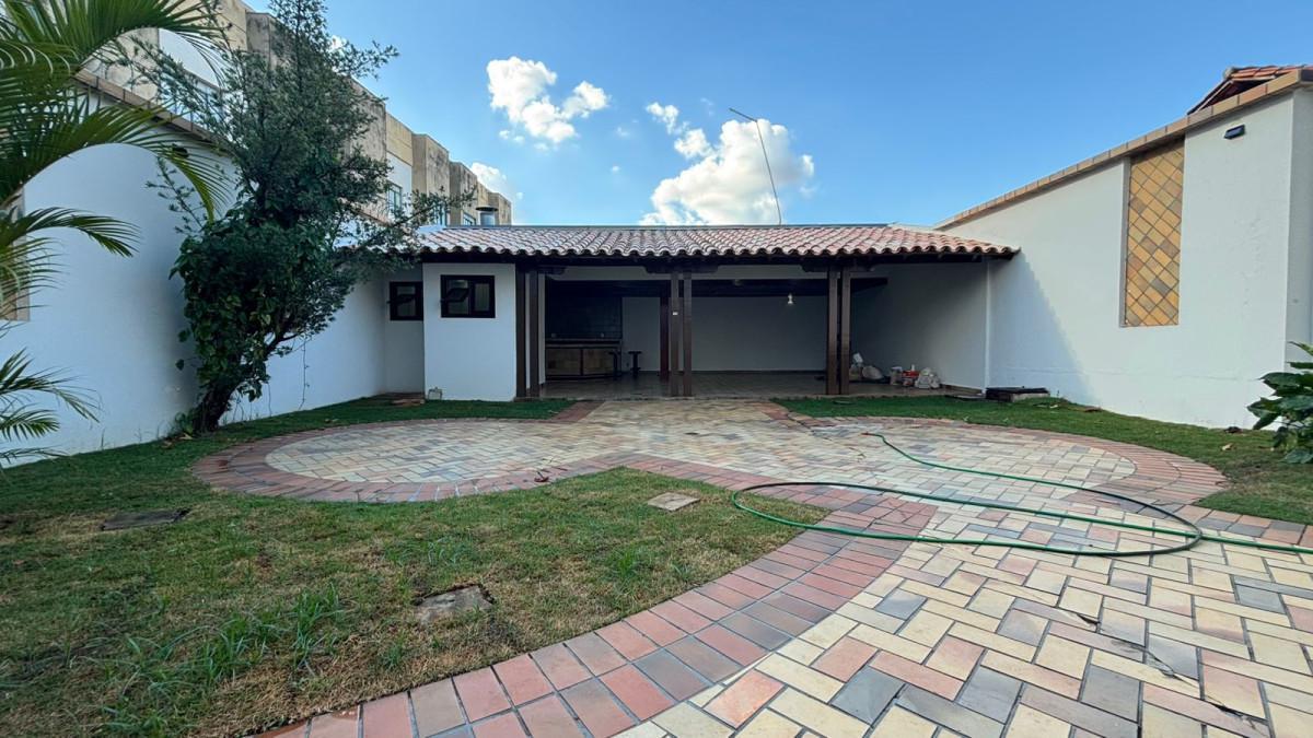 Casa Comercial, Santa Teresa, 8 Quartos, 6 Vagas, 2 Suítes