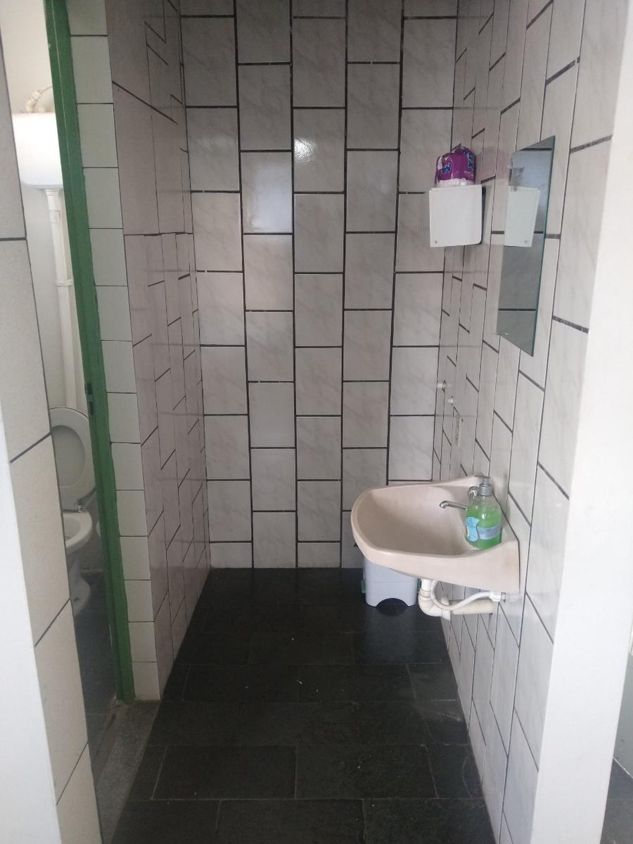 Lote, Cincão, 1 Quarto, 20 Vagas