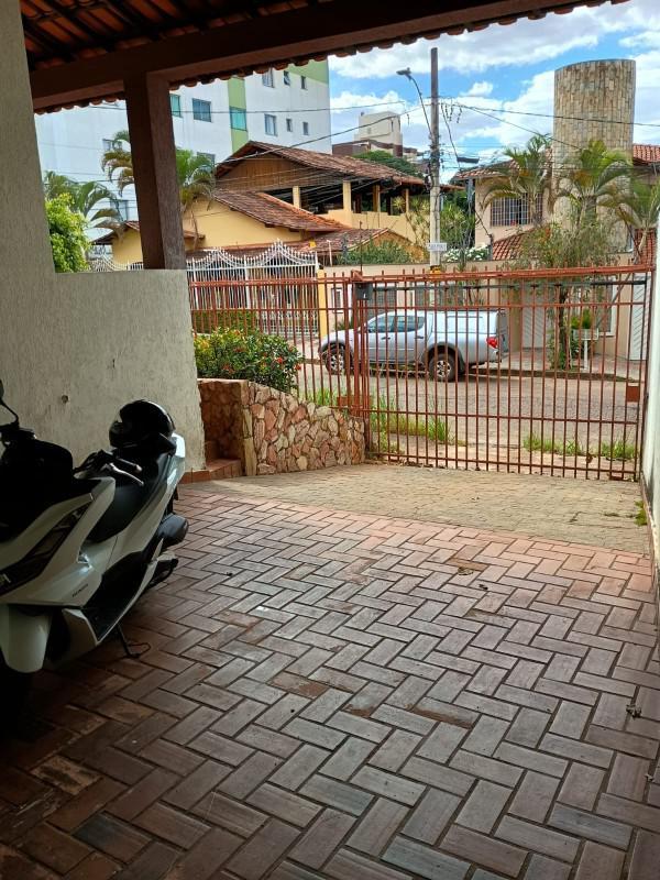 Casa, Castelo, 4 Quartos, 4 Vagas, 2 Suítes
