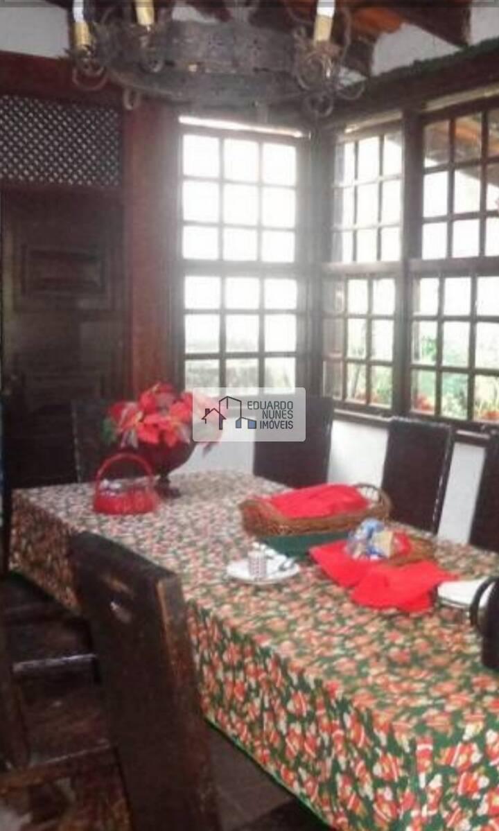 Casa, Barro Preto, 8 Quartos, 2 Vagas, 3 Suítes