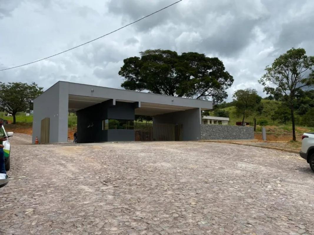 Lote, Jardim Universitário, 0 Quarto, 0 Vaga