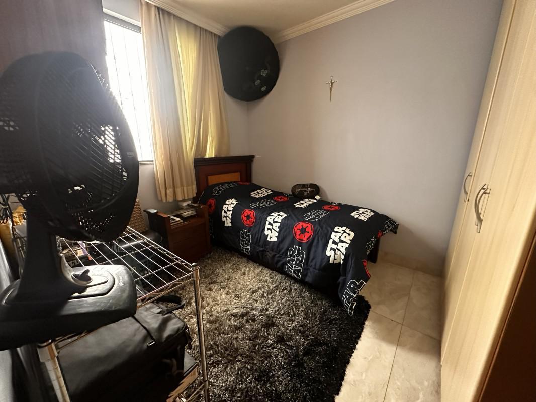 Casa, Fernão Dias, 3 Quartos, 2 Vagas, 1 Suíte