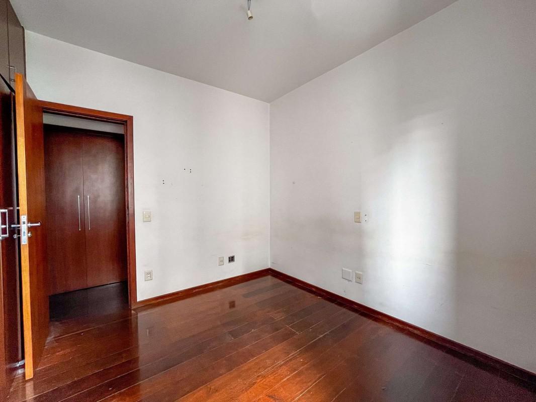 Apartamento, Santo Agostinho, 4 Quartos, 2 Vagas, 1 Suíte