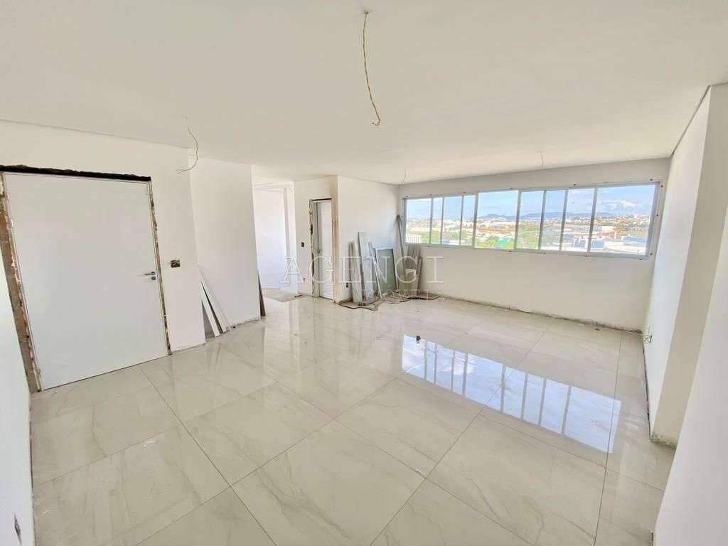 Apartamento, Cabral, 5 Quartos, 0 Vaga, 2 Suítes