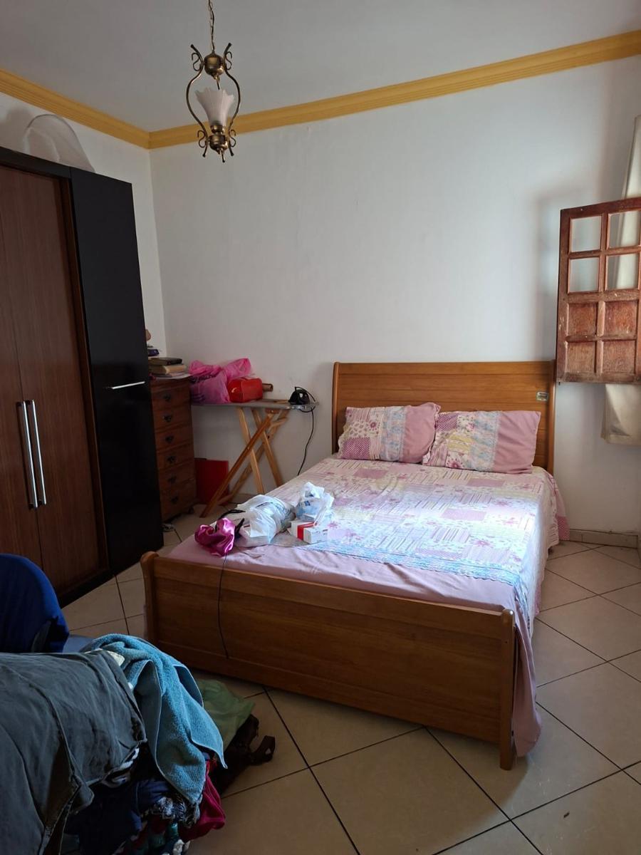 Casa, Casa Branca, 4 Quartos, 3 Vagas, 1 Suíte