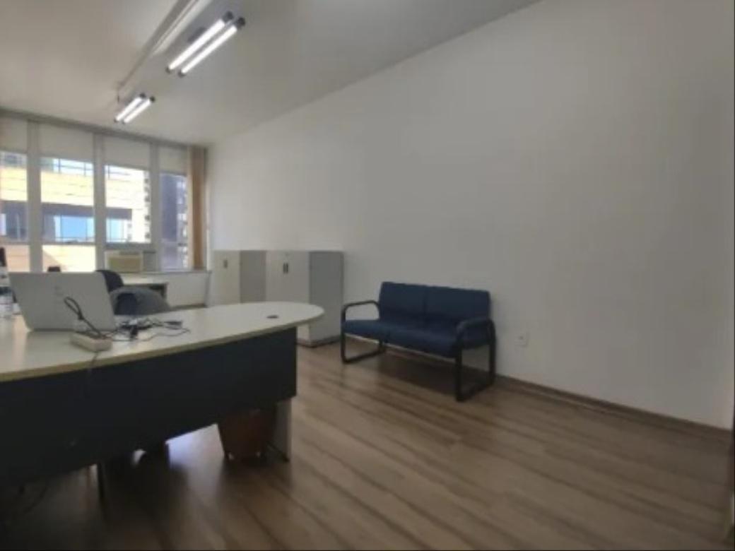 Sala, Savassi, 1 Vaga