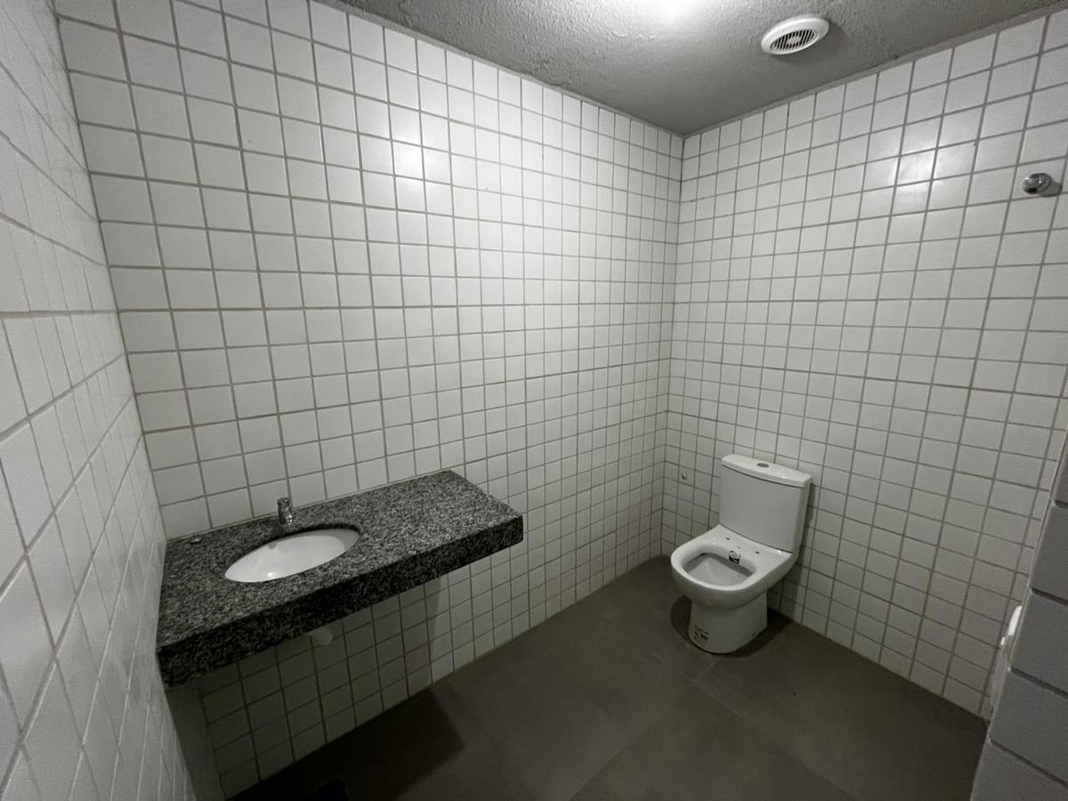 Andar, Funcionários, 0 Quarto, 8 Vagas