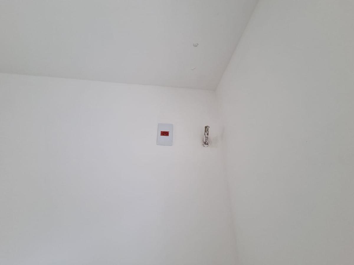 Casa, Planalto, 2 Quartos, 1 Vaga, 1 Suíte