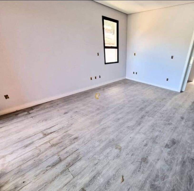 Casa, Alphaville, 4 Quartos, 4 Vagas, 1 Suíte