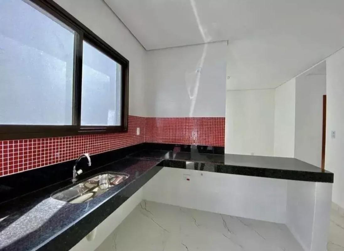 Casa, Trevo, 3 Quartos, 2 Vagas, 1 Suíte