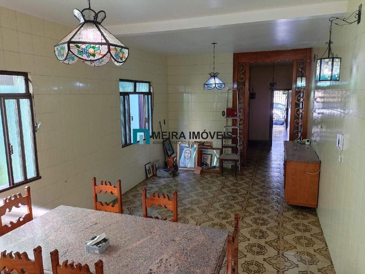 Casa, Nova Suíssa, 8 Quartos, 3 Vagas, 2 Suítes
