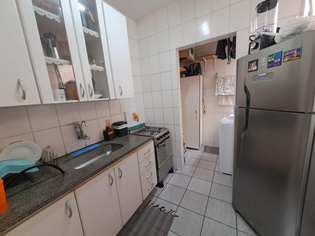 Apartamento, Floresta, 2 Quartos, 1 Vaga, 1 Suíte