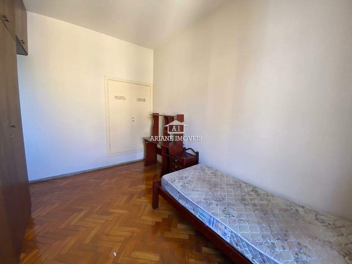 Cobertura, Centro, 4 Quartos, 0 Vaga, 2 Suítes