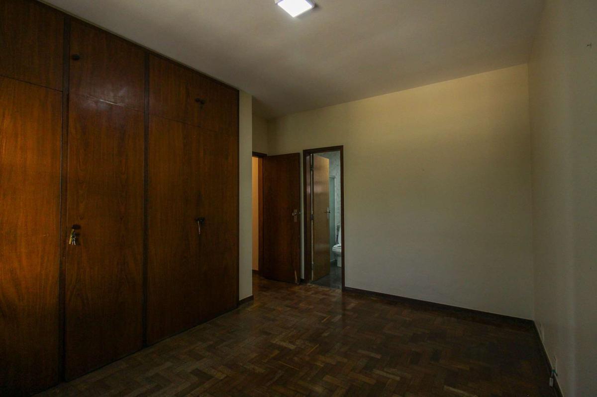 Apartamento, Funcionários, 4 Quartos, 2 Vagas, 1 Suíte