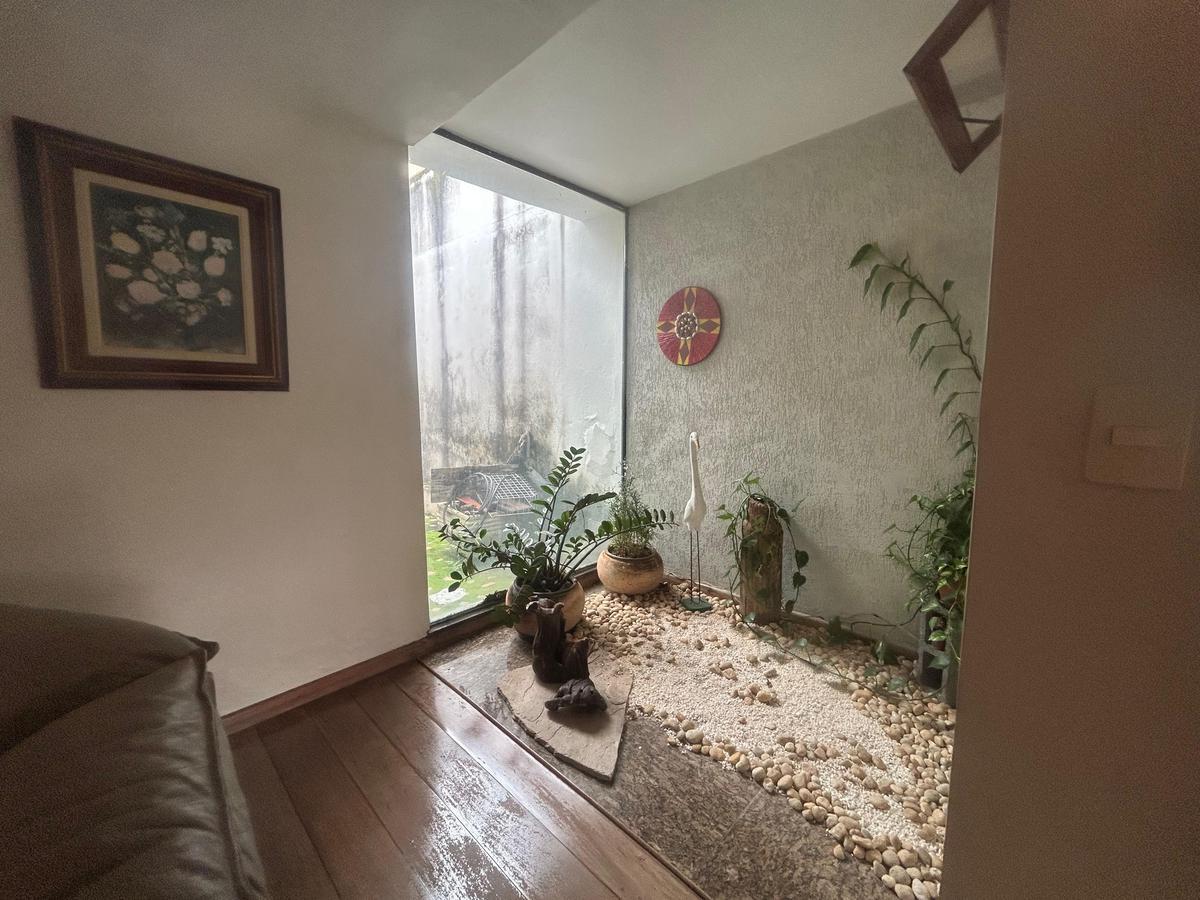 Casa, Castelo, 4 Quartos, 2 Vagas, 2 Suítes