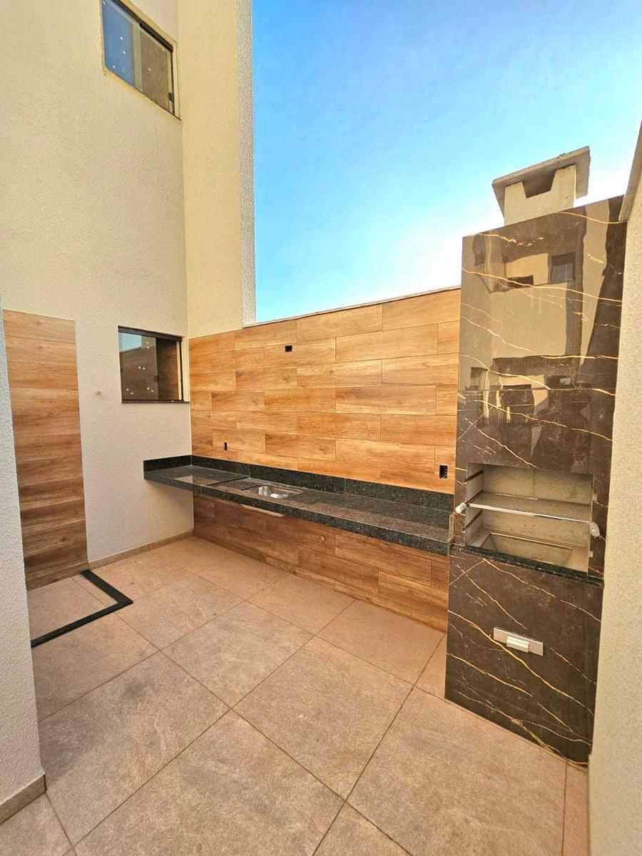 Casa, Parque Xangri-lá, 2 Quartos, 2 Vagas, 1 Suíte