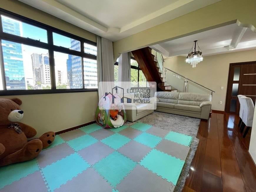 Cobertura, Funcionários, 4 Quartos, 2 Vagas, 2 Suítes