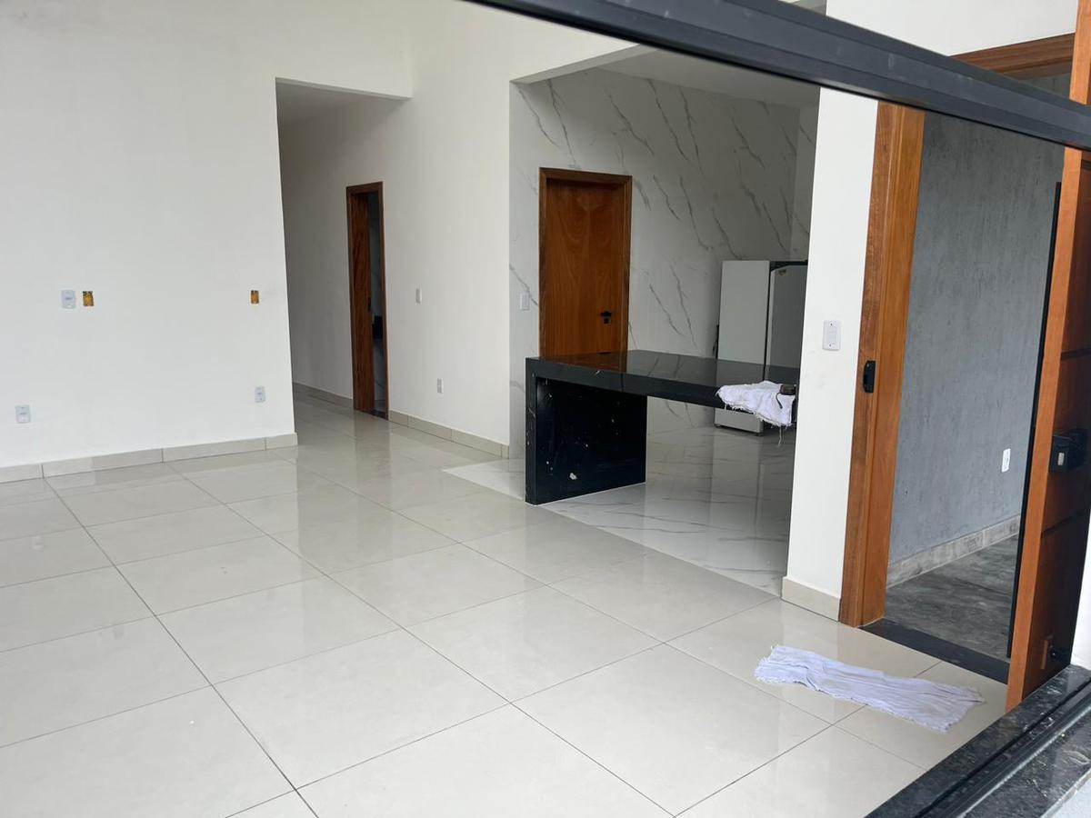 Casa, Floresta Encantada, 3 Quartos, 5 Vagas, 1 Suíte