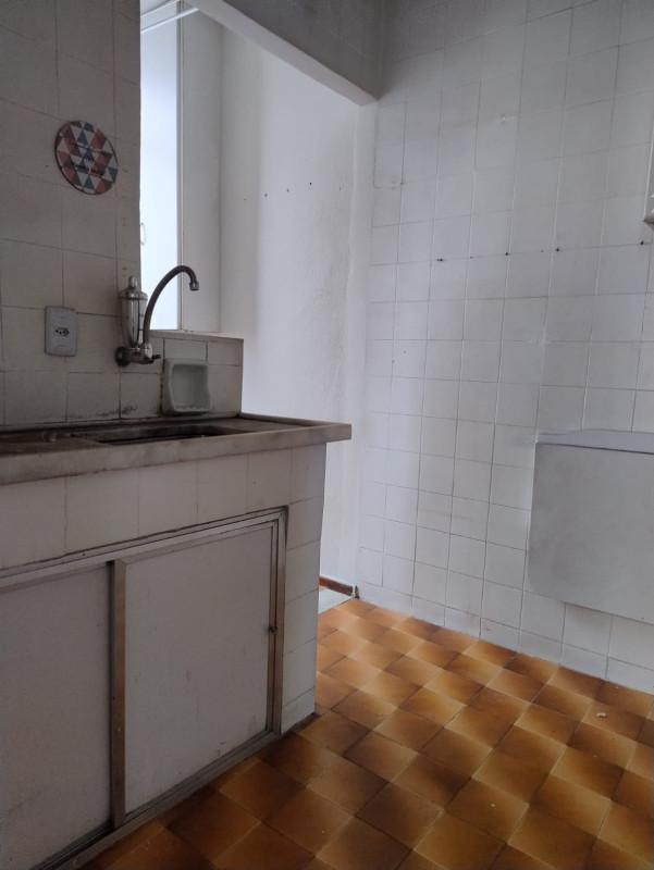 Apartamento, Centro, 2 Quartos, 0 Vaga