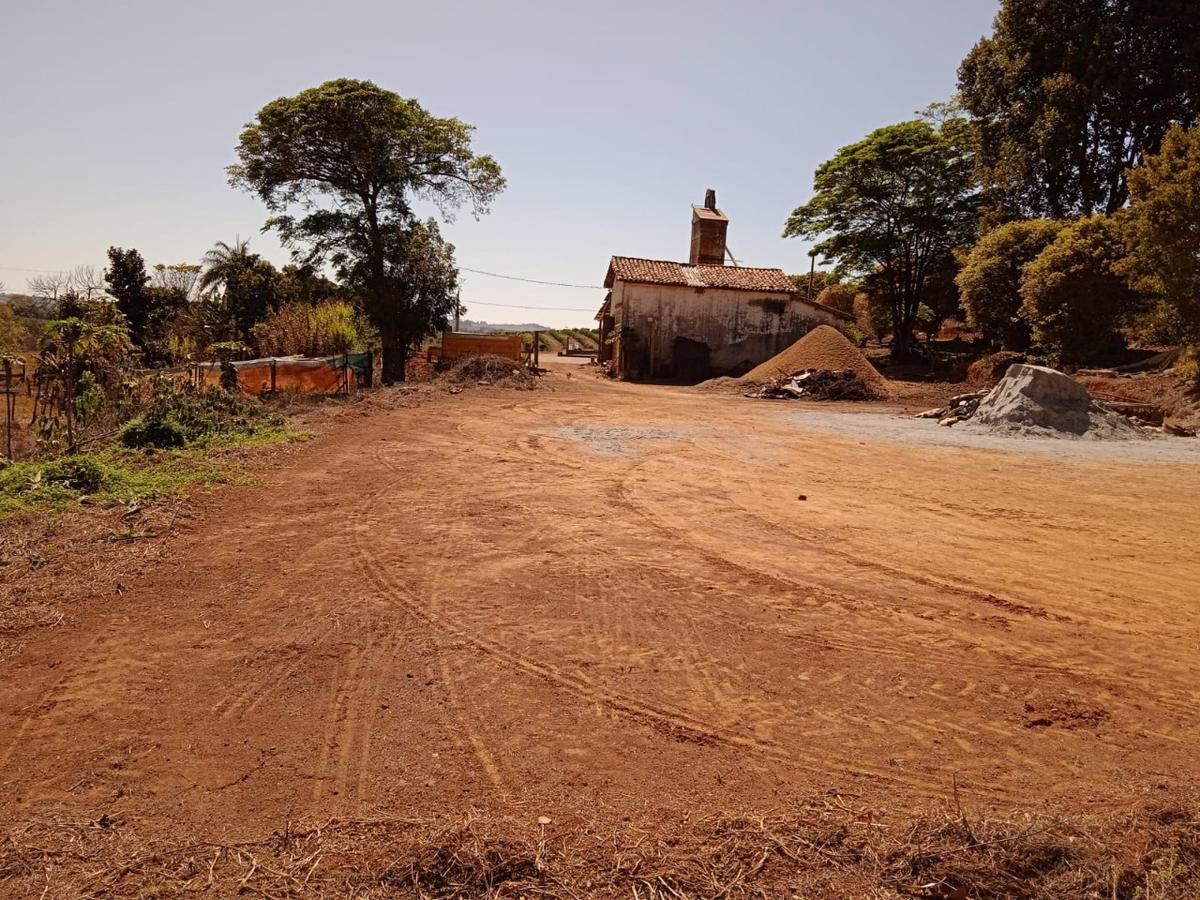 Fazenda, Zona Rural, 2 Quartos, 0 Vaga