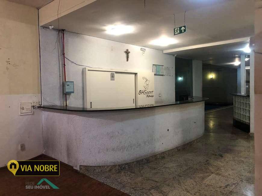Prédio, Santa Efigênia, 11 Vagas
